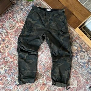 Wallace & Barnes ripstop cargos in woodland camo